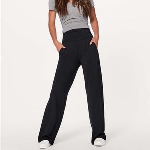 Lululemon Take It Easy High Rise Wide Leg Pant Black Size 4